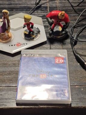 Disney PS3 Game  and Paradise Characters